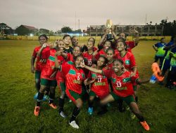 Parade Foto Turnamen Sepak Bola Dalam Rangka  HUT Mimika ke-28