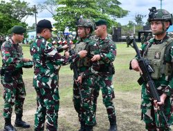 Panglima TNI Beri Reward KPLB kepada 12 Prajurit