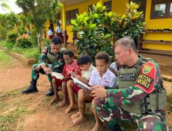 Perpustakaan Keliling TNI Kebanggaan Anak-Anak Papua