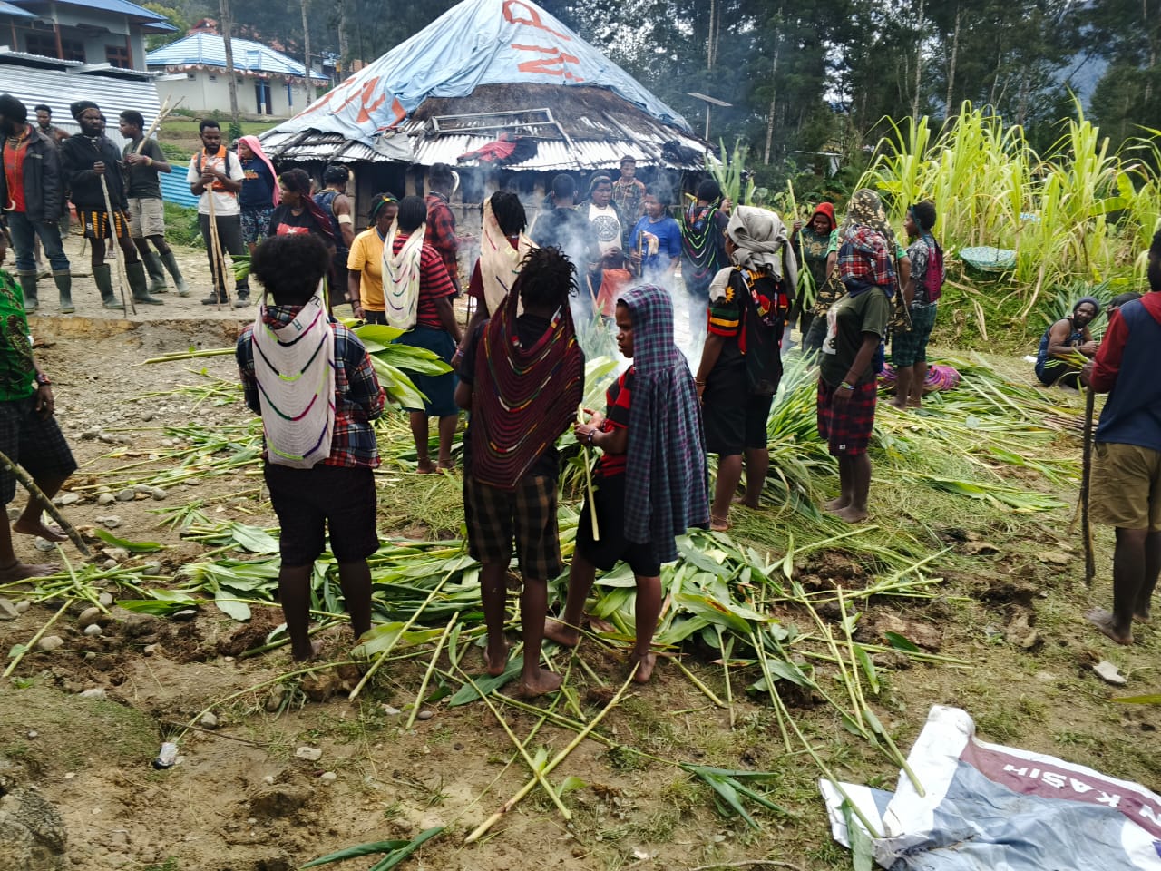 Warga Puncak Bersyukur : “Karena Pak Prabowo, Kami Sekarang Bisa Makan dan Hidup Tenang” 1 IMG 20251027 WA0054