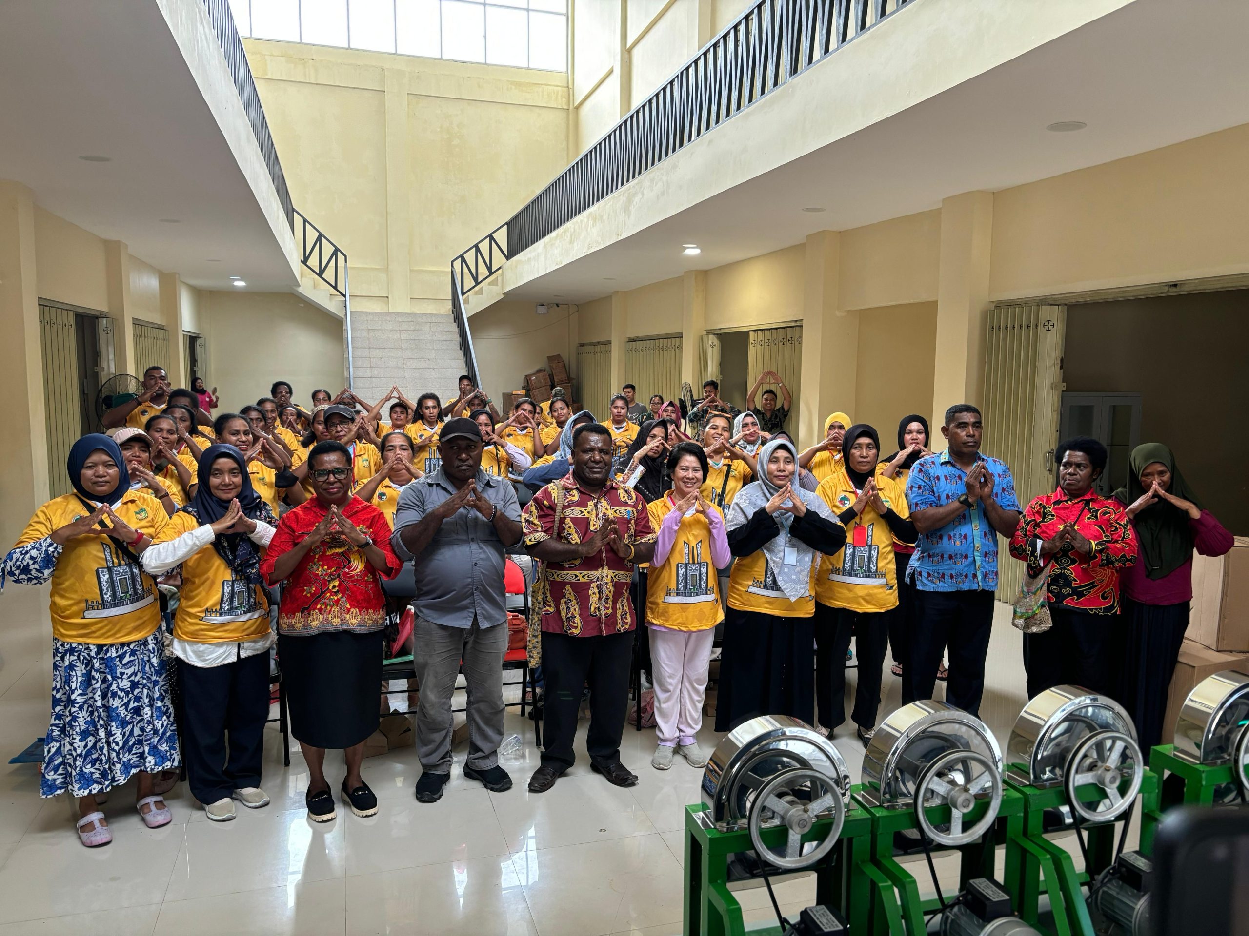 motion photo 4440409582421474226 scaled